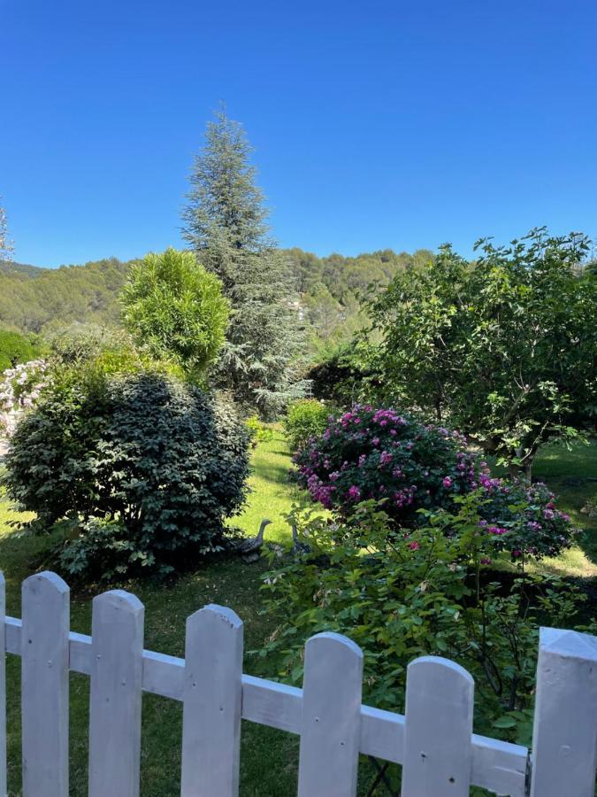 Le Clos Serein Le Beausset Bagian luar foto