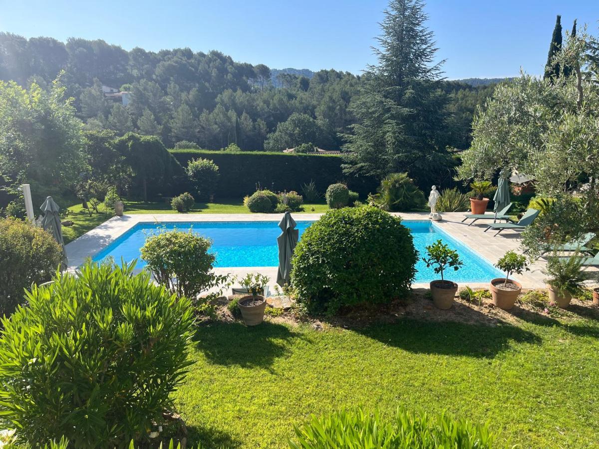 Le Clos Serein Le Beausset Bagian luar foto