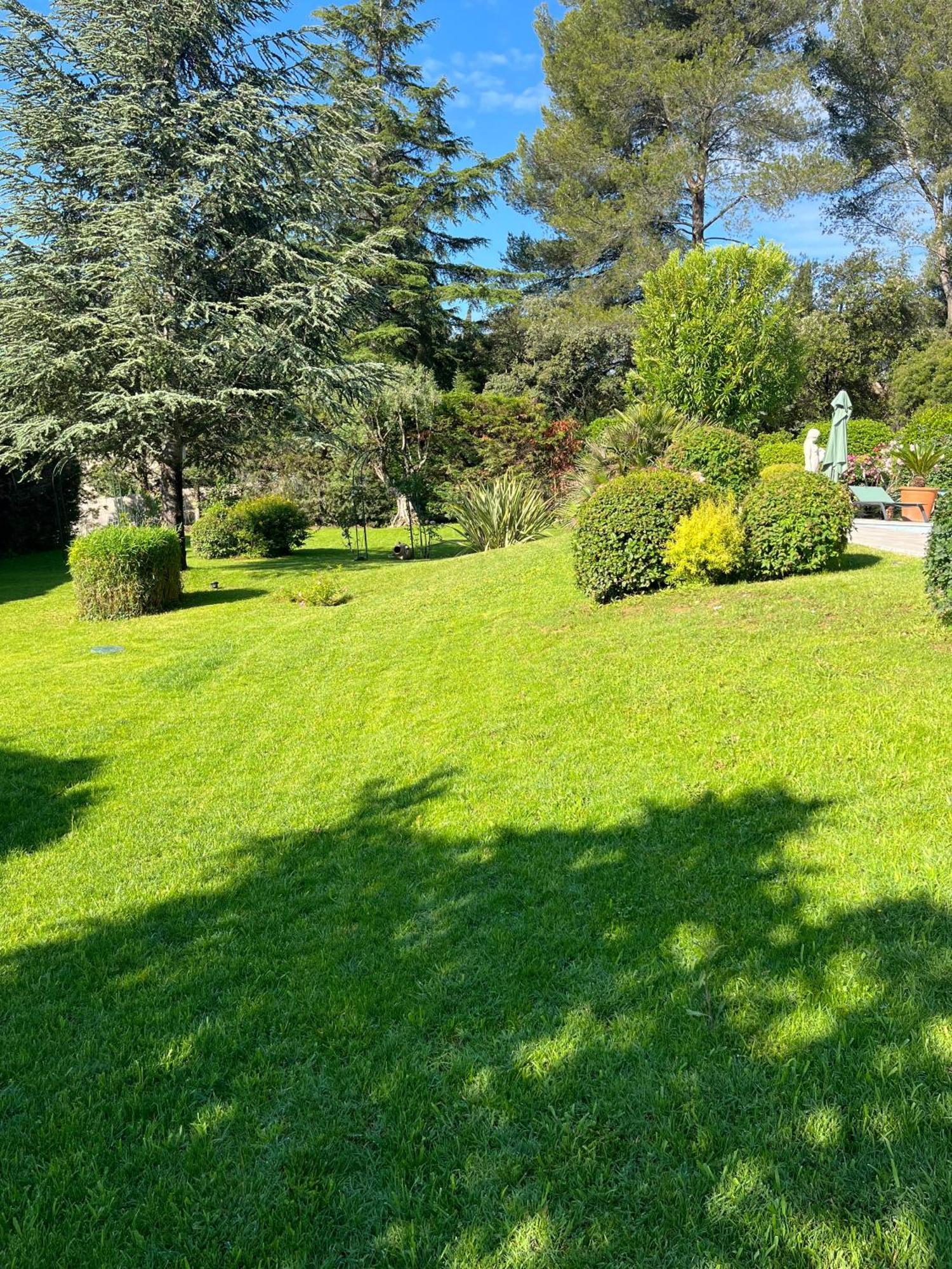 Le Clos Serein Le Beausset Bagian luar foto