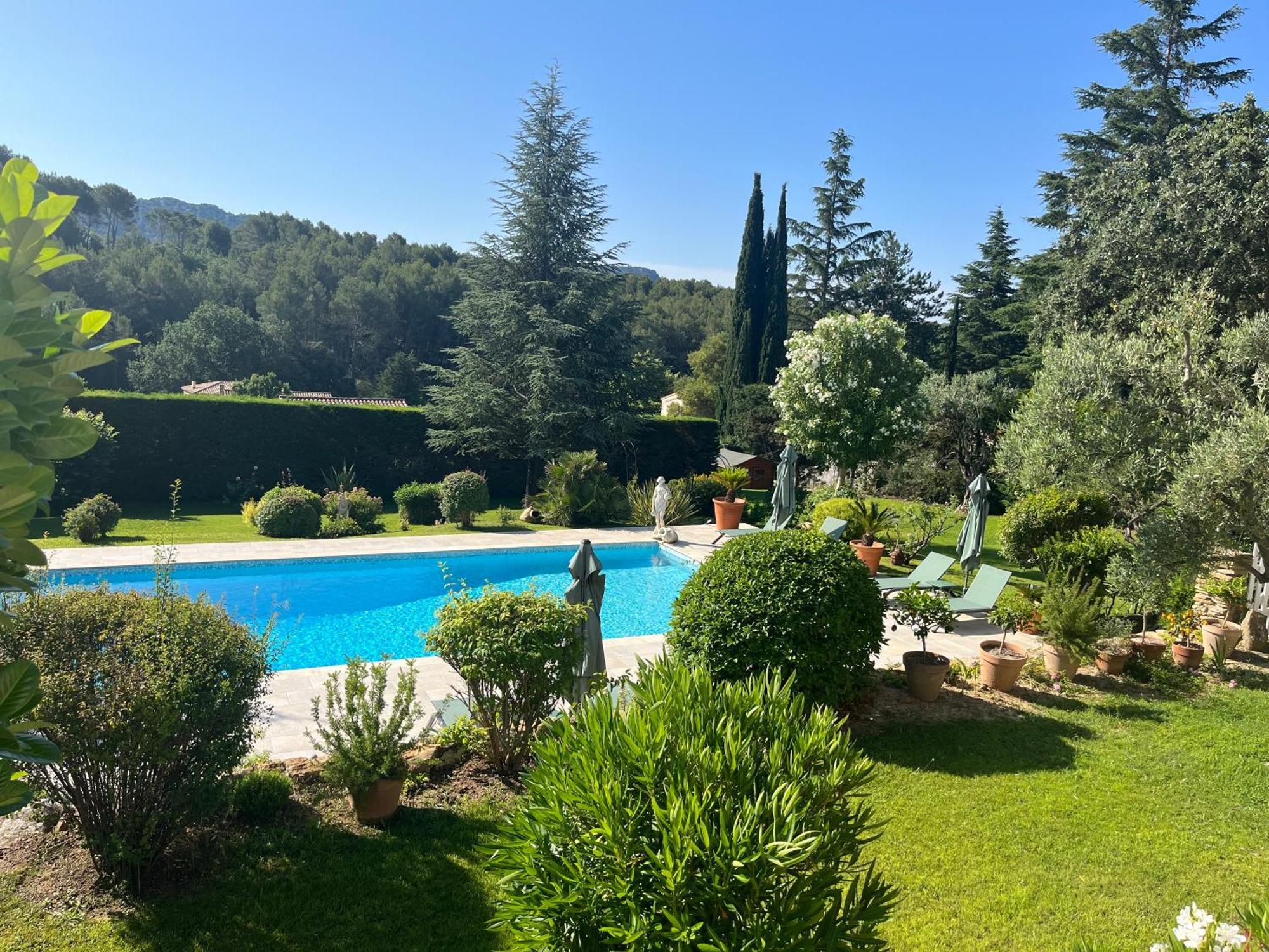 Le Clos Serein Le Beausset Bagian luar foto
